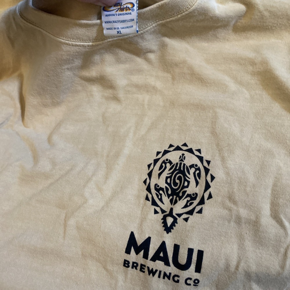 Crazy shirts maui brewing T shirt mens XL Yellow Peach